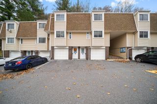 95 Chestnut Street APT D, Bethel, CT 06801