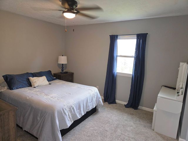 330 Whispering Woods Drive, Irvine, KY 40336