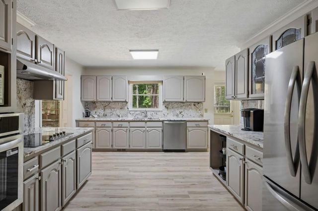 5185 Paul Circle SW, Conyers, GA 30094
