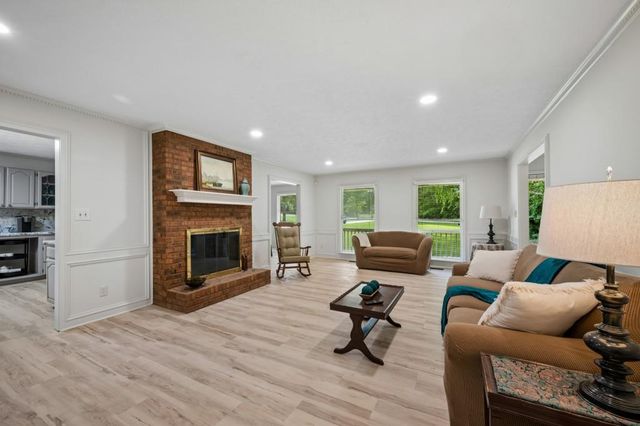 5185 Paul Circle SW, Conyers, GA 30094