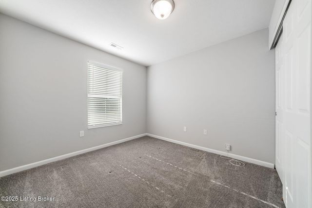 8425 Splendid Point, Louisville, KY 40229