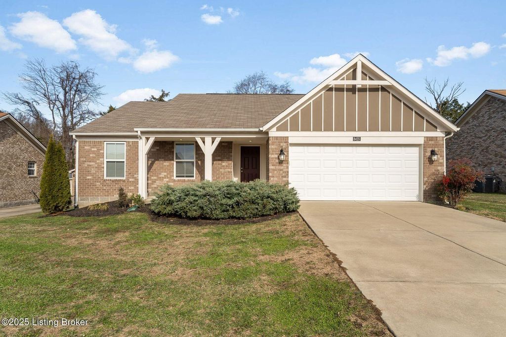 8425 Splendid Point, Louisville, KY 40229
