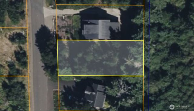 35512 J Place, Ocean Park, WA 98640