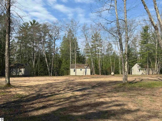4573 N Able Street, Irons, MI 49644