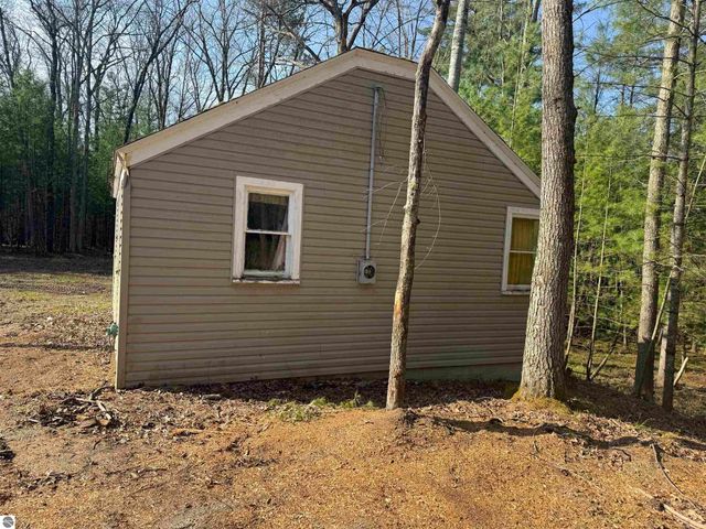 4573 N Able Street, Irons, MI 49644