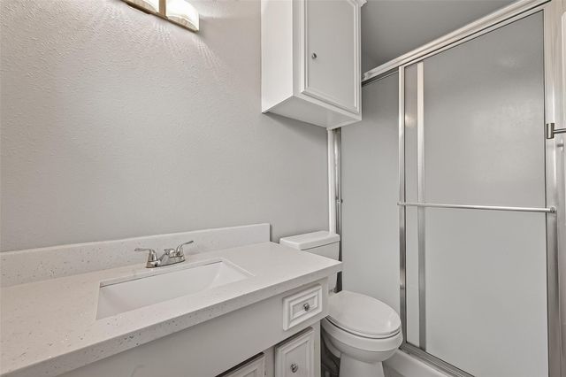4923 Sandalwood Avenue, Rosenberg, TX 77471