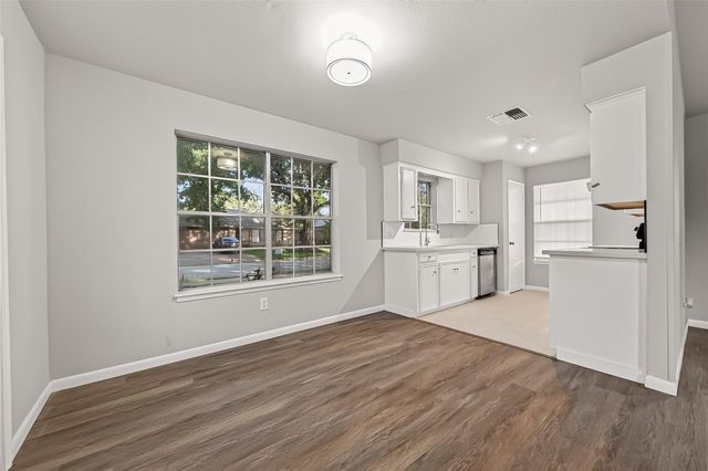 4923 Sandalwood Avenue, Rosenberg, TX 77471