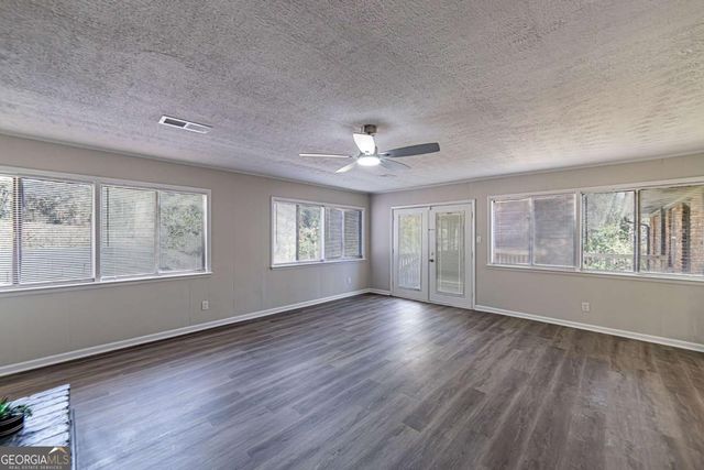 2362 Springrun Court, Decatur, GA 30032