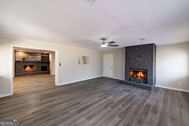 2362 Springrun Court, Decatur, GA 30032