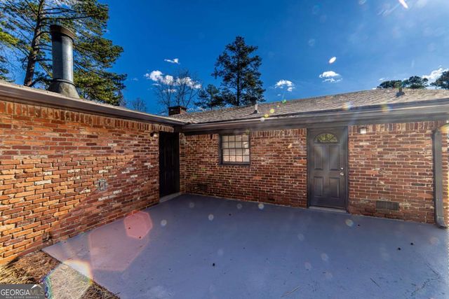 2362 Springrun Court, Decatur, GA 30032