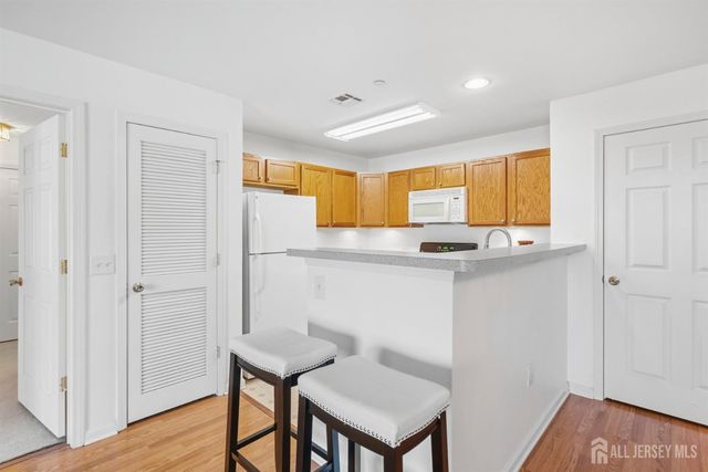 358 Rector Street 510, Perth Amboy, NJ 08861