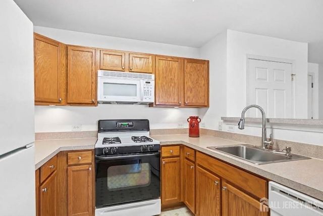358 Rector Street 510, Perth Amboy, NJ 08861