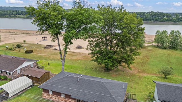 108 Bowman Drive, Dardanelle, AR 72834