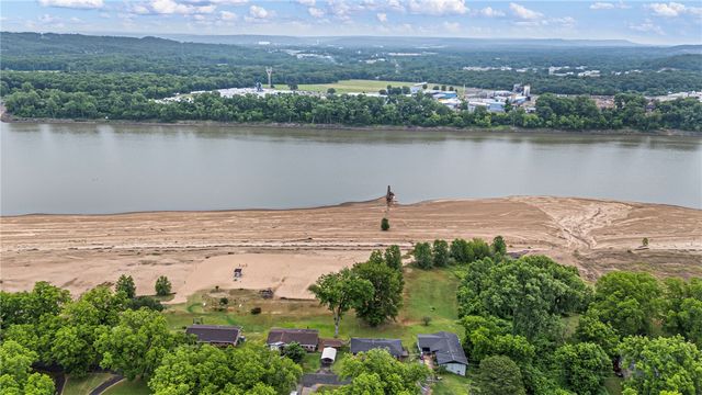 108 Bowman Drive, Dardanelle, AR 72834