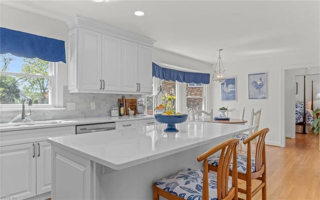 1101 Kings Way DR, Virginia Beach, VA 23455