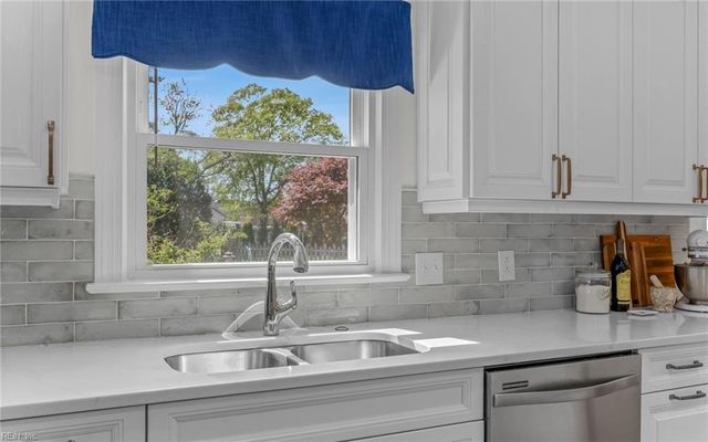 1101 Kings Way DR, Virginia Beach, VA 23455