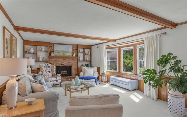 1101 Kings Way DR, Virginia Beach, VA 23455