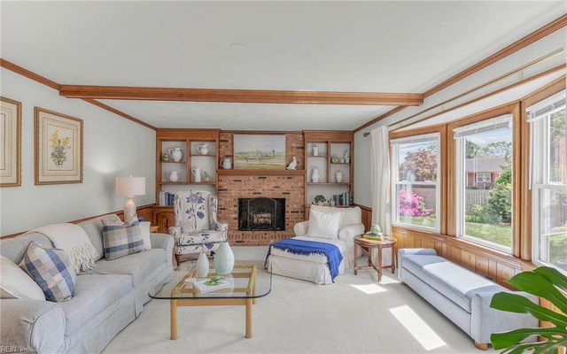 1101 Kings Way DR, Virginia Beach, VA 23455