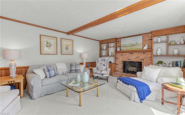 1101 Kings Way DR, Virginia Beach, VA 23455