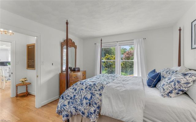 1101 Kings Way DR, Virginia Beach, VA 23455