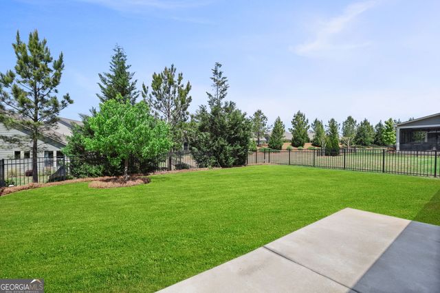 330 Chestnut Oak Drive, Peachtree City, GA 30269
