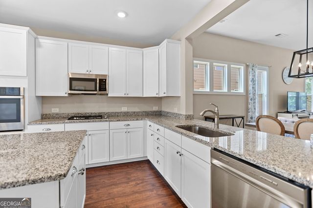 330 Chestnut Oak Drive, Peachtree City, GA 30269