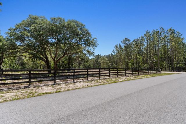 8373 NW 26TH STREET, Wildwood, FL 34785