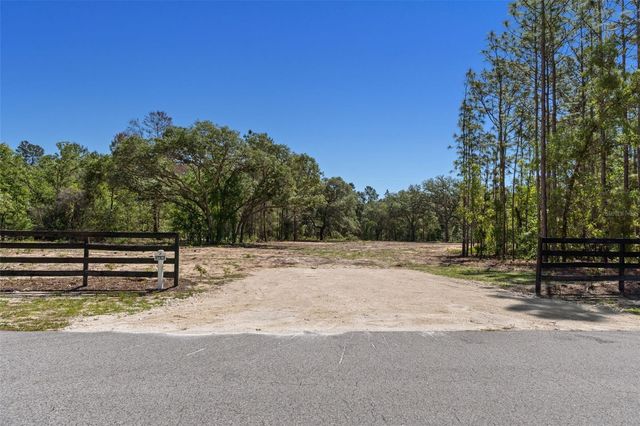 8373 NW 26TH STREET, Wildwood, FL 34785