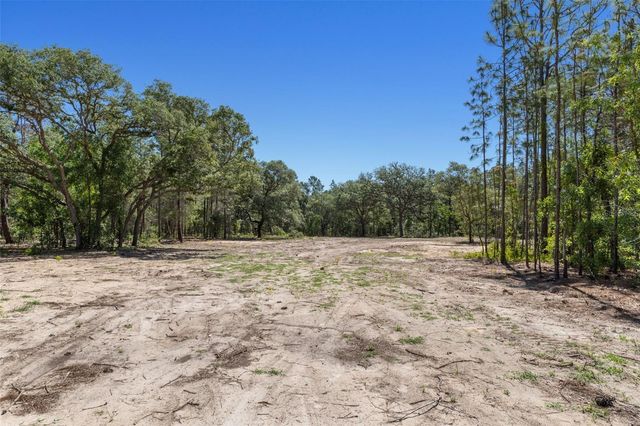 8373 NW 26TH STREET, Wildwood, FL 34785
