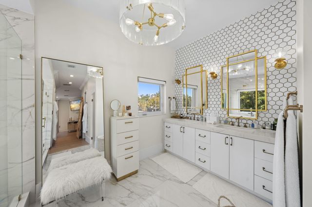 2765 Brickell Court, Miami, FL 33129