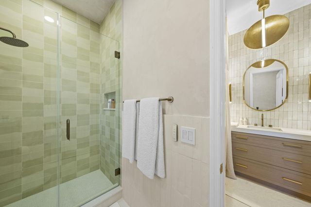 2765 Brickell Court, Miami, FL 33129
