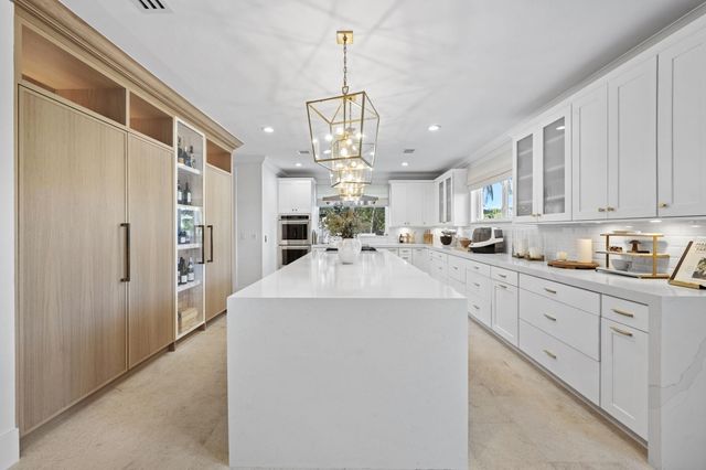 2765 Brickell Court, Miami, FL 33129