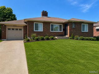 6350 Woodland Avenue, St Louis, MO 63120