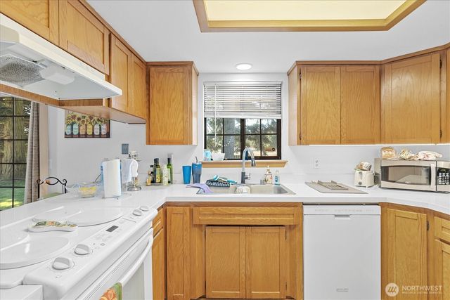 15107 1510 15th Avenue E, Tacoma, WA 98445