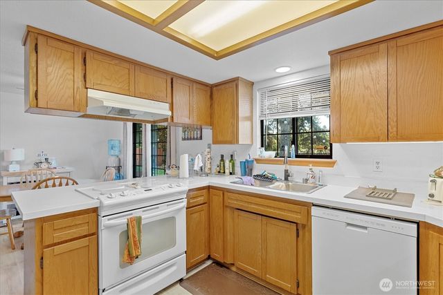 15107 1510 15th Avenue E, Tacoma, WA 98445