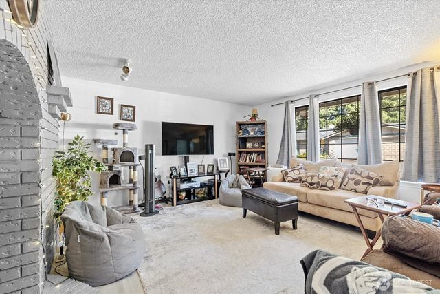 15107 1510 15th Avenue E, Tacoma, WA 98445