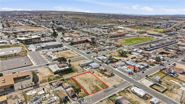 212 E Fredricks, Barstow, CA 92311