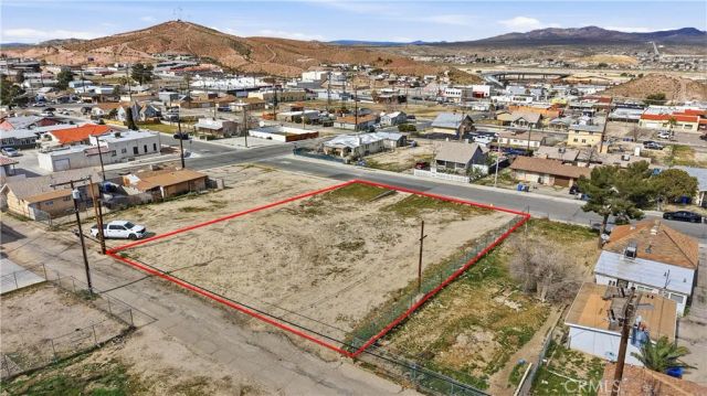 212 E Fredricks, Barstow, CA 92311