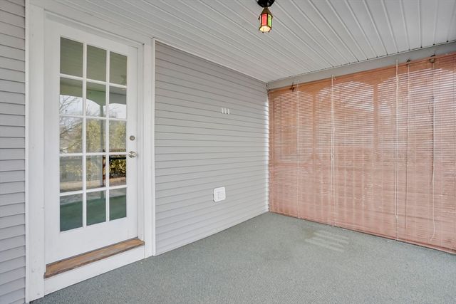 231 Dayton St, Springfield, MA 01118