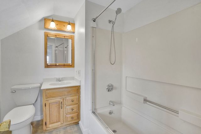 231 Dayton St, Springfield, MA 01118