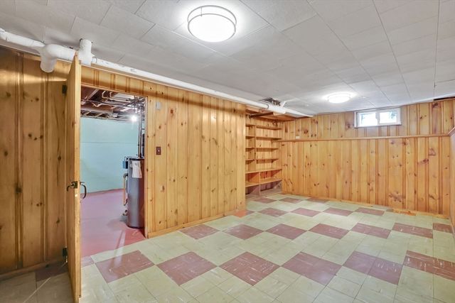 231 Dayton St, Springfield, MA 01118