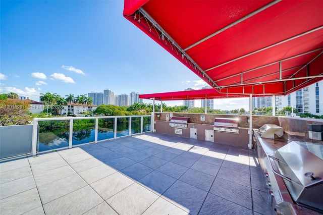 3625 N Country Club Dr 907, Aventura, FL 33180