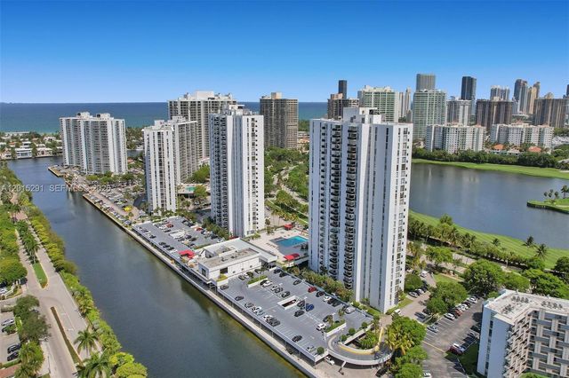 3625 N Country Club Dr 907, Aventura, FL 33180
