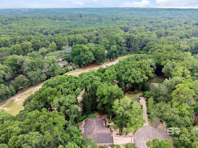 111 Windwood Circle, Daphne, AL 36526