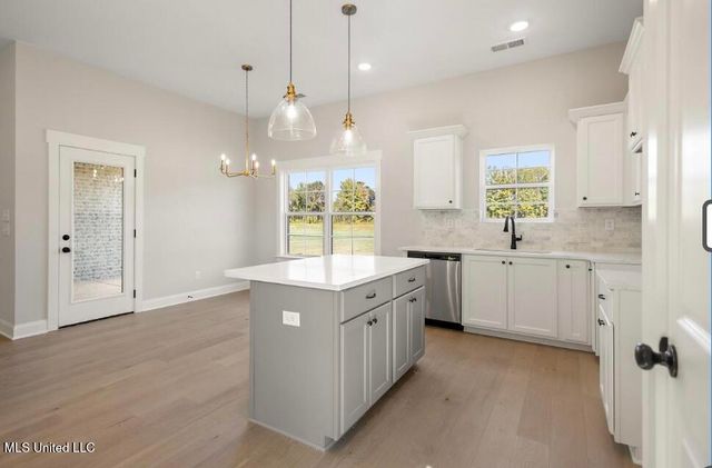 7579 Thomas Riley Street, Hernando, MS 38632
