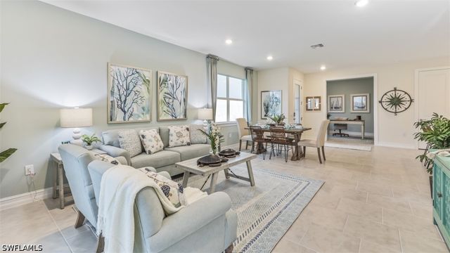 18104 LAGOON REACH LN, North Fort Myers, FL 33917