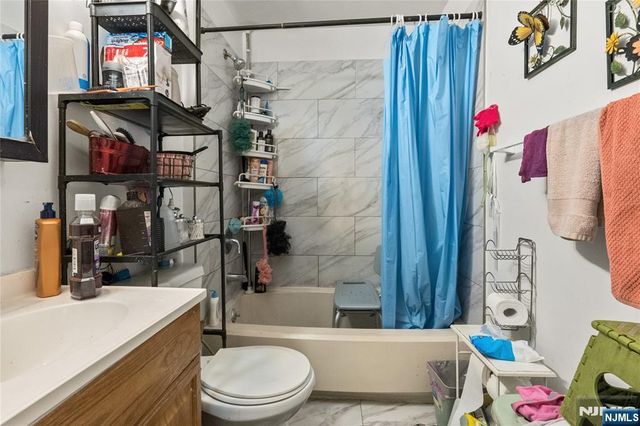 1063 Bond Street, Elizabeth, NJ 07201