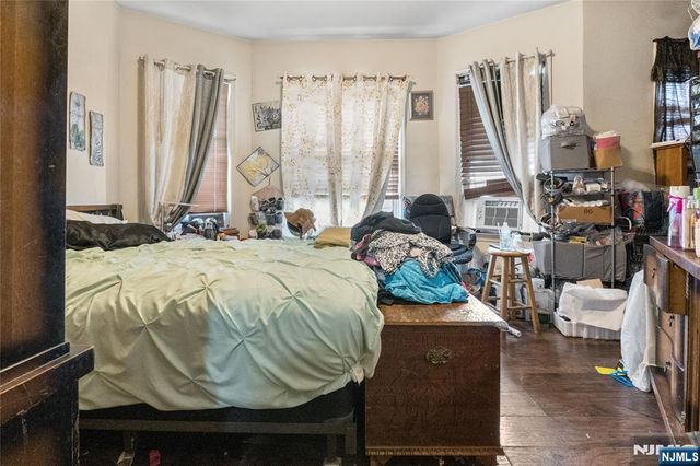 1063 Bond Street, Elizabeth, NJ 07201