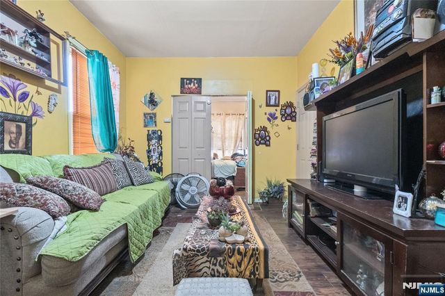 1063 Bond Street, Elizabeth, NJ 07201