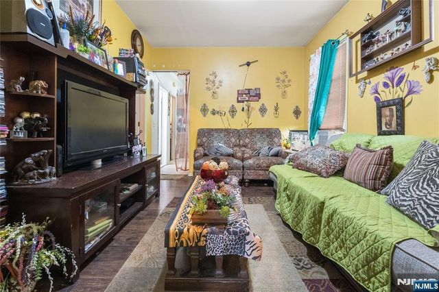 1063 Bond Street, Elizabeth, NJ 07201